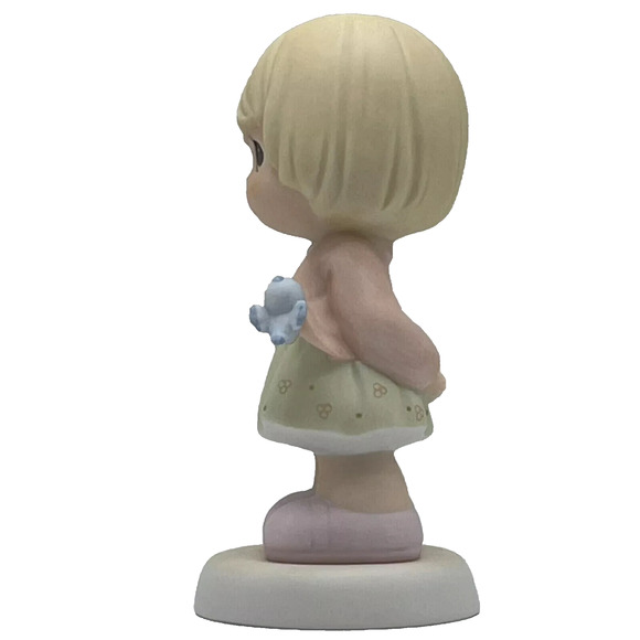 Precious Moments Figurine You Have a Heart of Gold 890626 Girl with Gold Heart - Picture 2 of 7